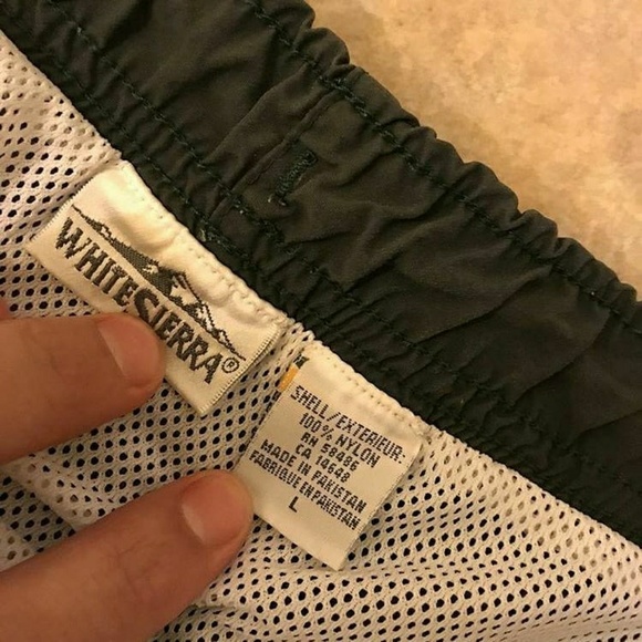 Vintage white sierra trunks - Picture 4 of 4